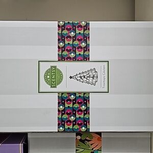 Scentsy Warmer- Treetops Glisten